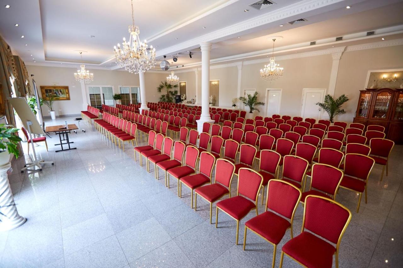 Parisel Palace Centrum Konferencyjno-Wypoczynkowe Klimki Pod Lukowem Εξωτερικό φωτογραφία